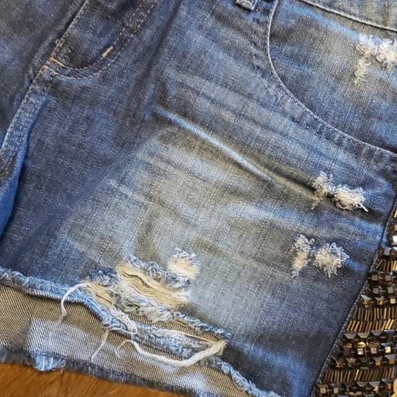 Brazilian denim embellished distressed shorts - Picture 3 of 4